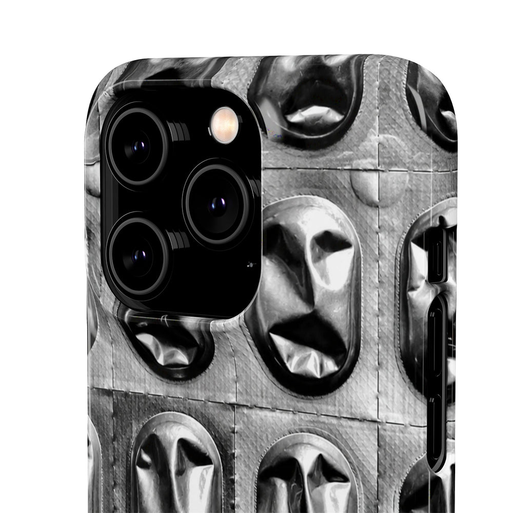 Metallic Mask Grid Snap Case